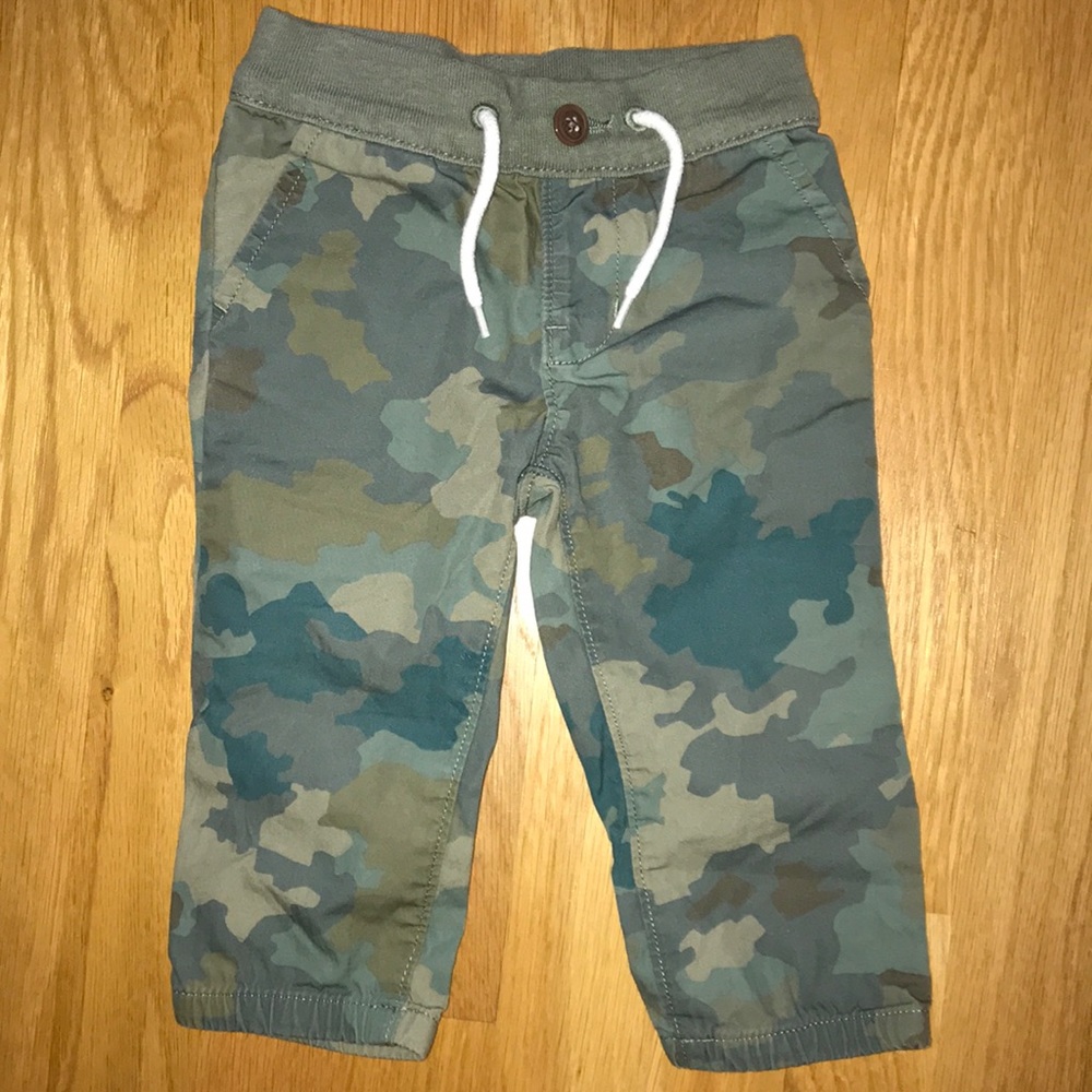 Baby boy Gap camo pants